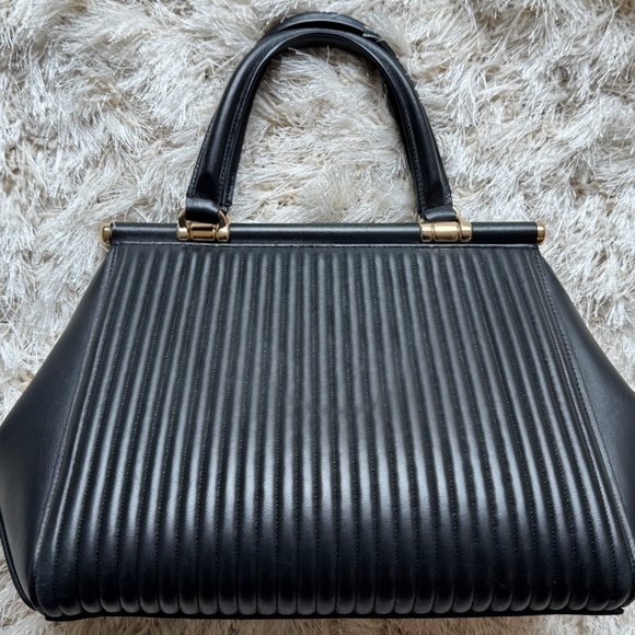 COACH Black Leather & quilted satchel w strap - Excellent condition - Authentic - Picture 5 of 11